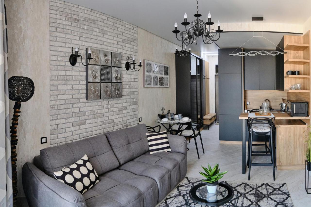 Luxury Apartments Sea View Julymia Одесса Экстерьер фото