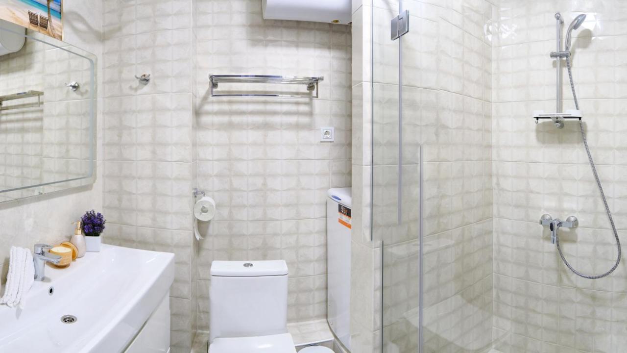 Luxury Apartments Sea View Julymia Одесса Экстерьер фото