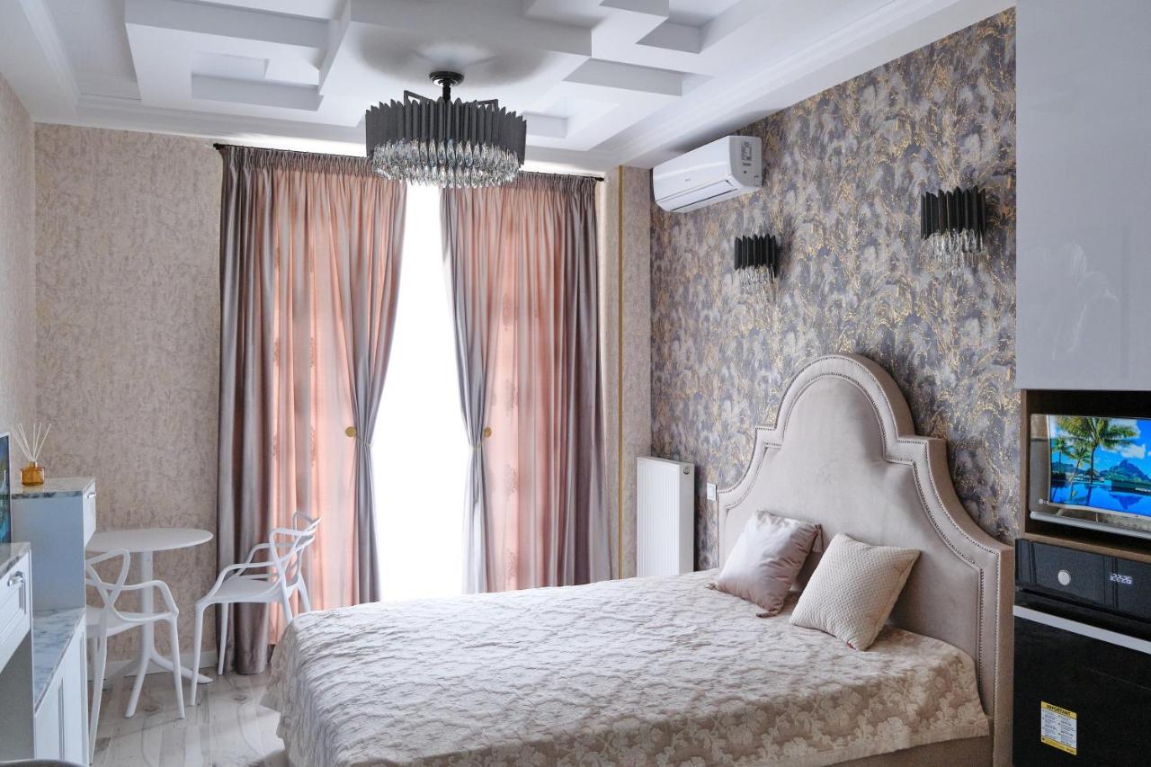 Luxury Apartments Sea View Julymia Одесса Экстерьер фото