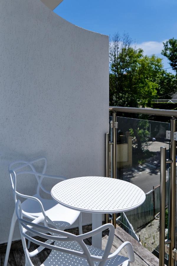Luxury Apartments Sea View Julymia Одесса Экстерьер фото